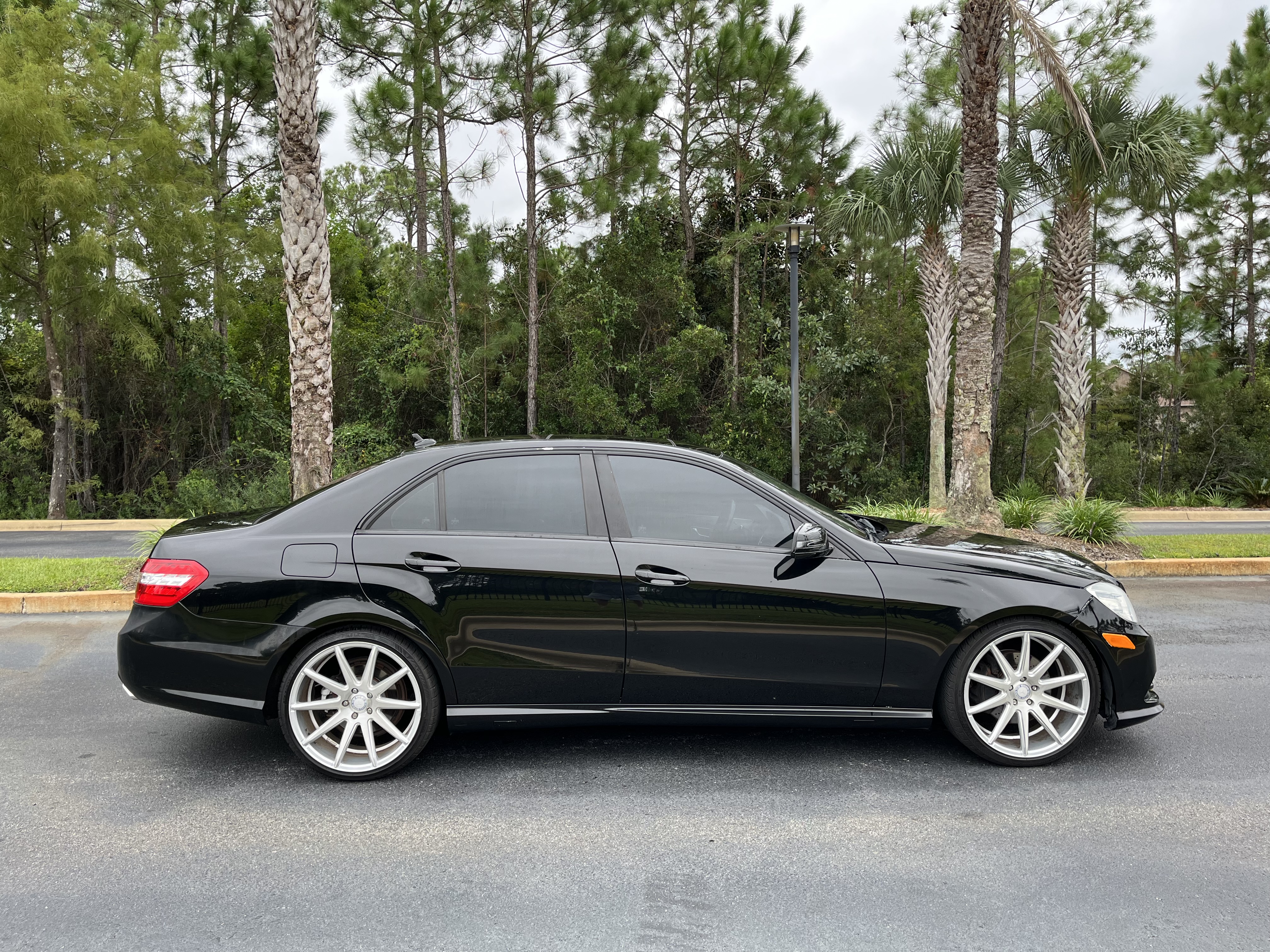 2013 Mercedes-Benz E-Class E350 Sport photo 2