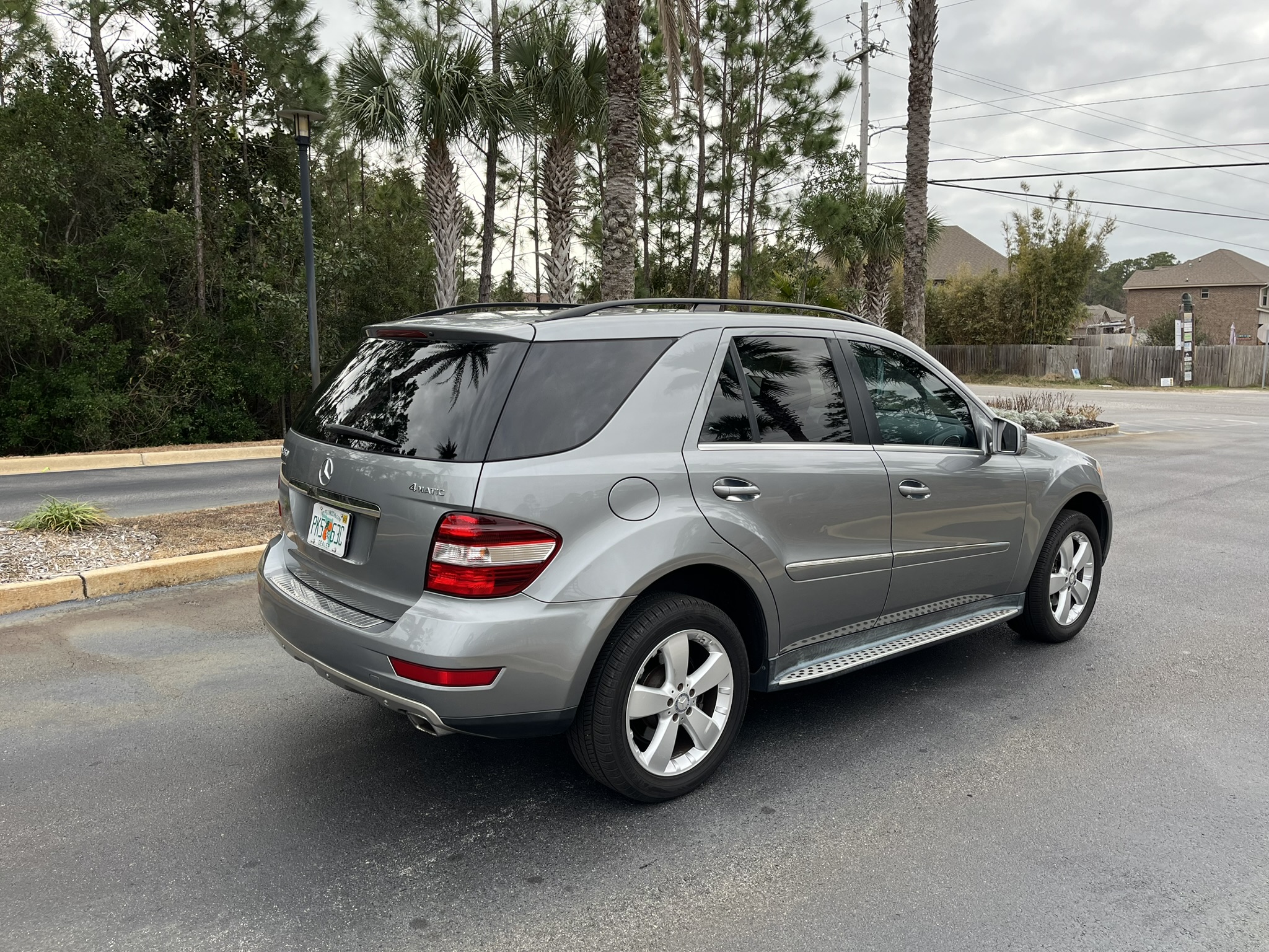 2011 Mercedes-Benz M-Class ML350 photo 5