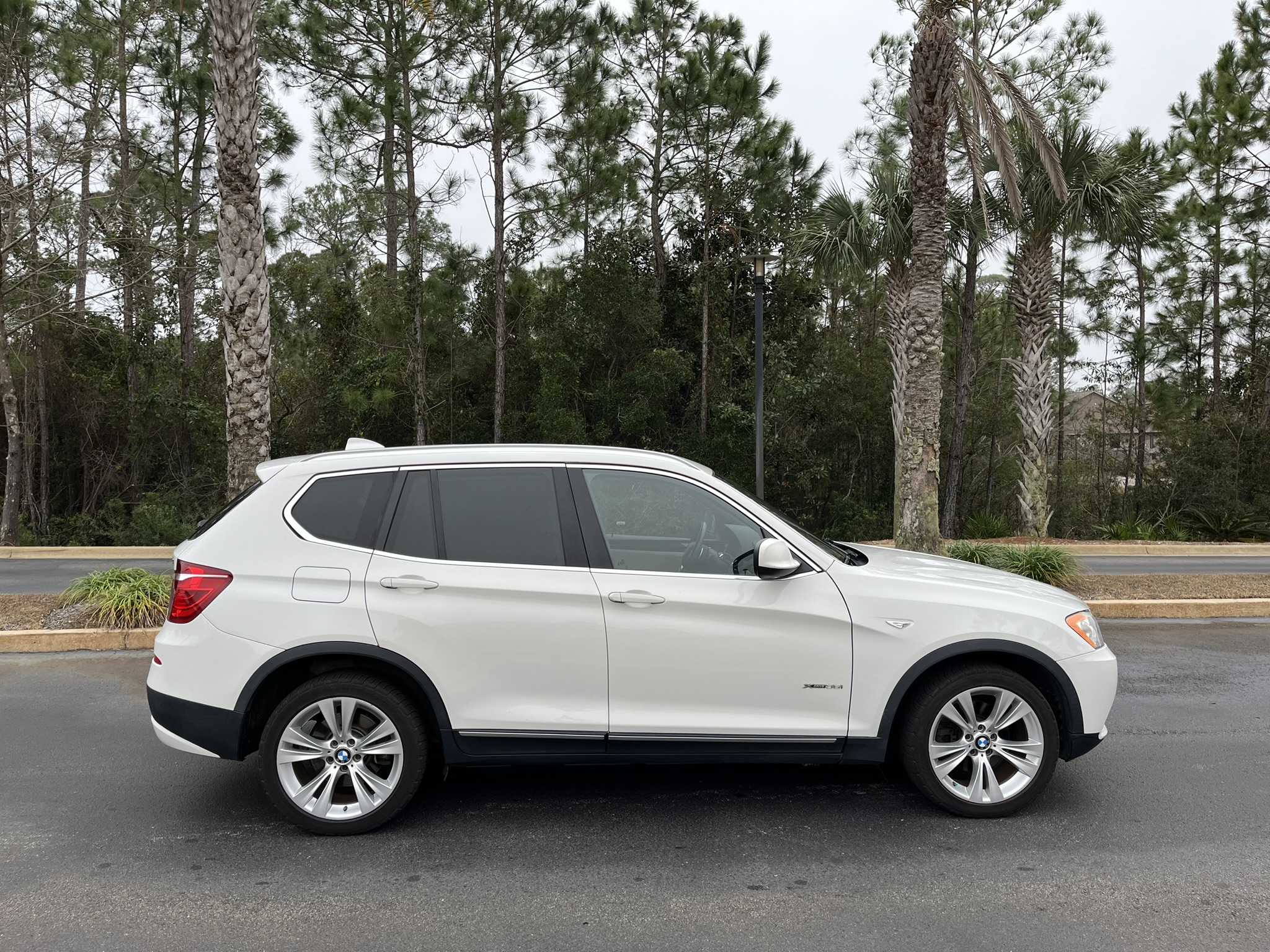 2012 BMW X3 xDrive35i photo 2