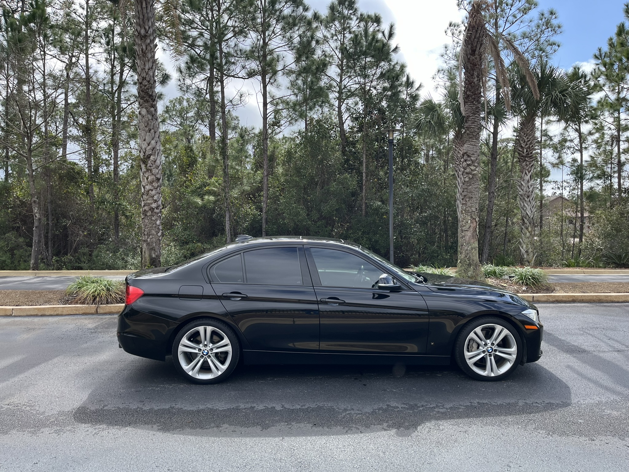 2013 BMW 3 Series 335i photo 2