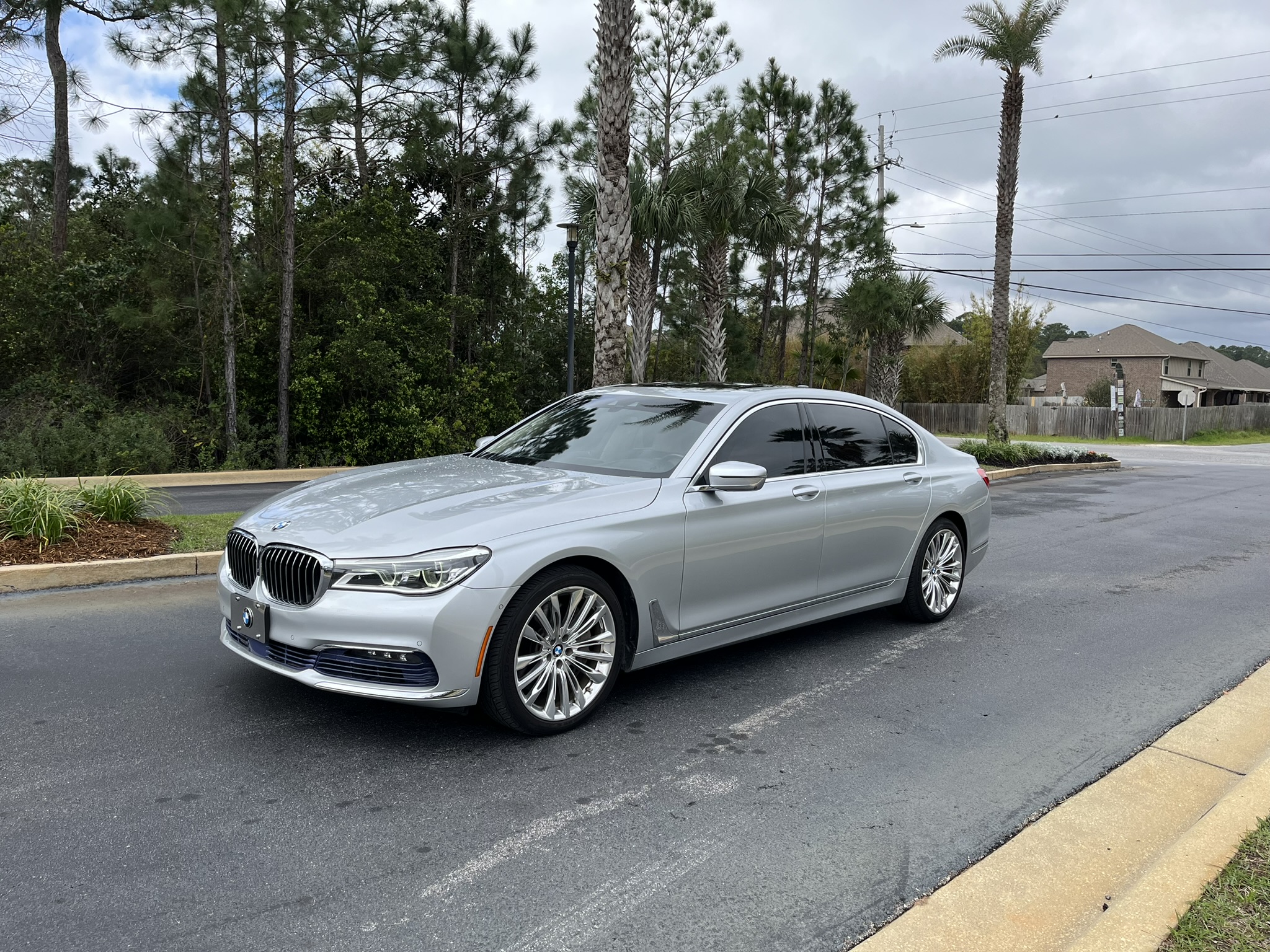 2016 BMW 7 Series 750i photo 3