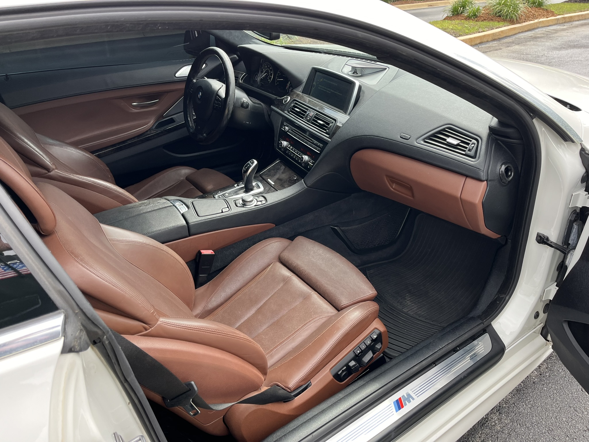 2012 BMW 6 Series 650i photo 8