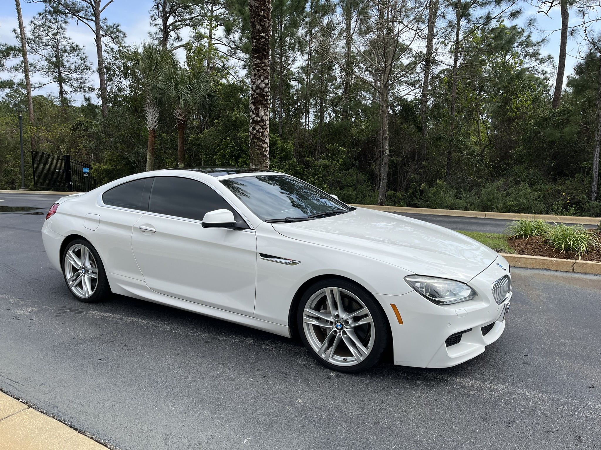 2012 BMW 6 Series 650i photo 4